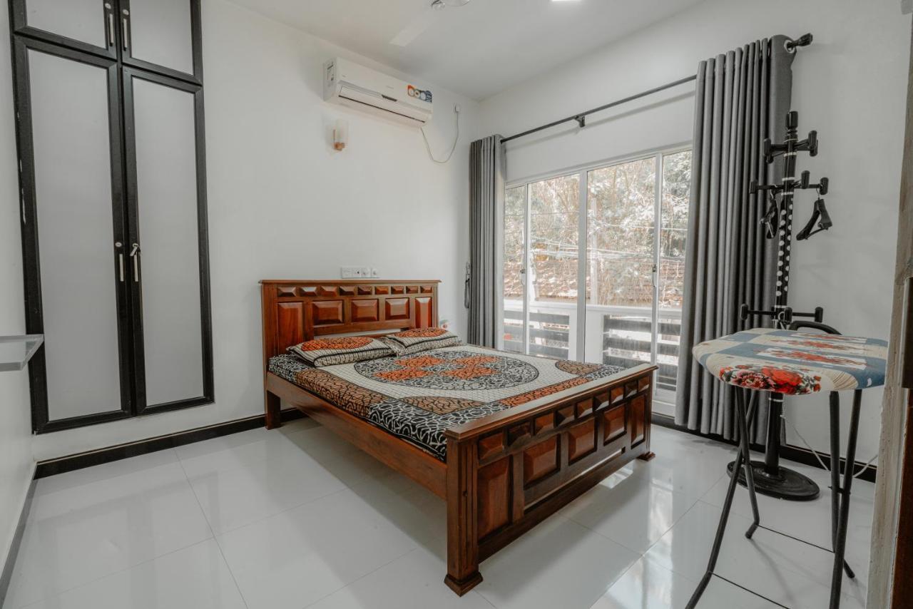 Sri Construction Circuit Bungalow Batticaloa Buitenkant foto