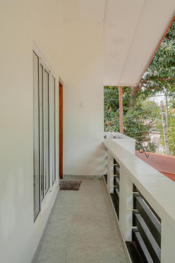 Sri Construction Circuit Bungalow Batticaloa Buitenkant foto