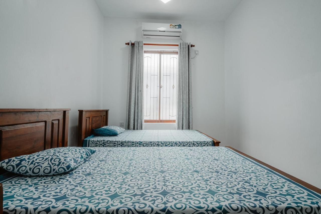 Sri Construction Circuit Bungalow Batticaloa Buitenkant foto
